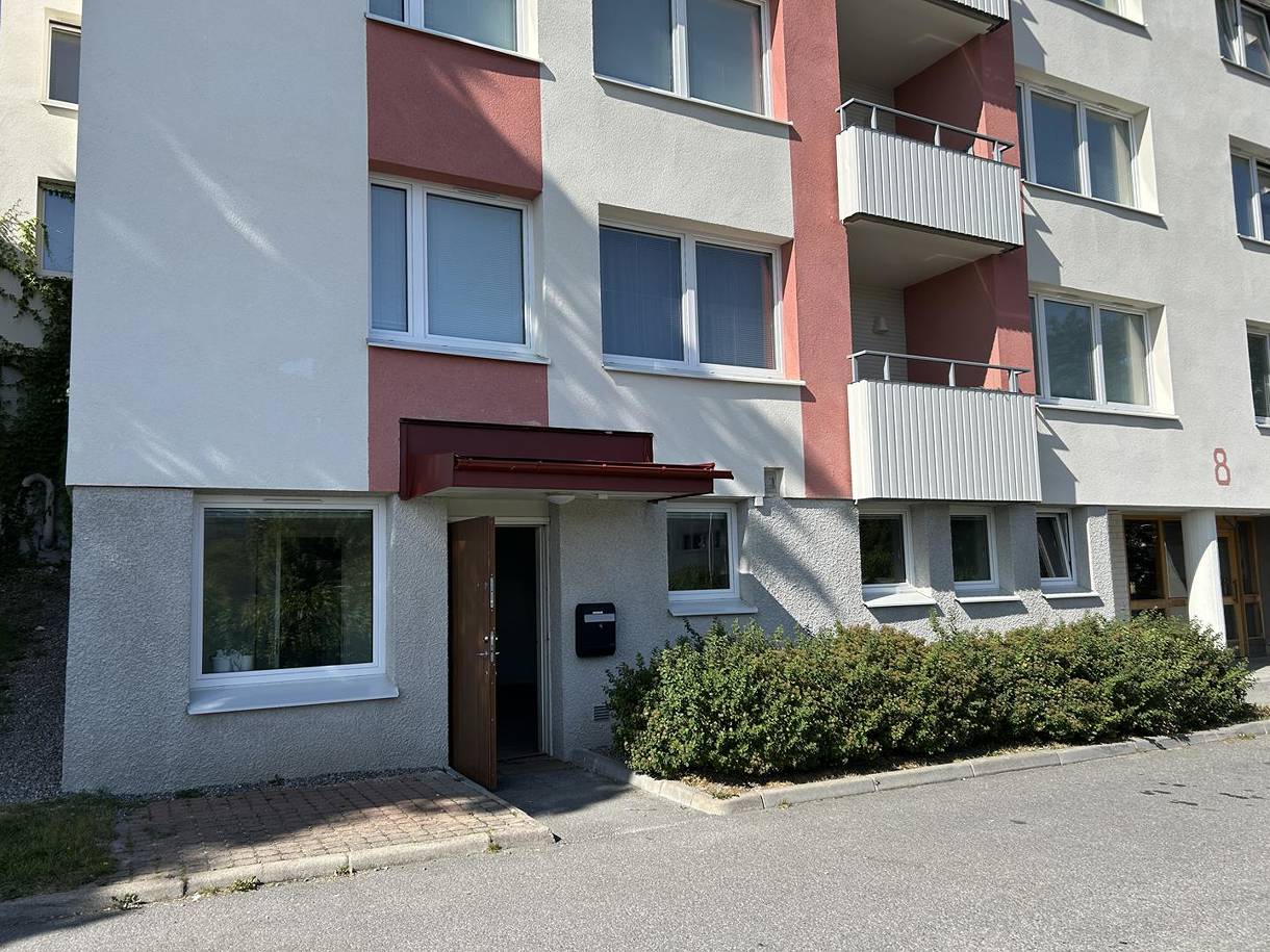 Vallhornsvägen 8
