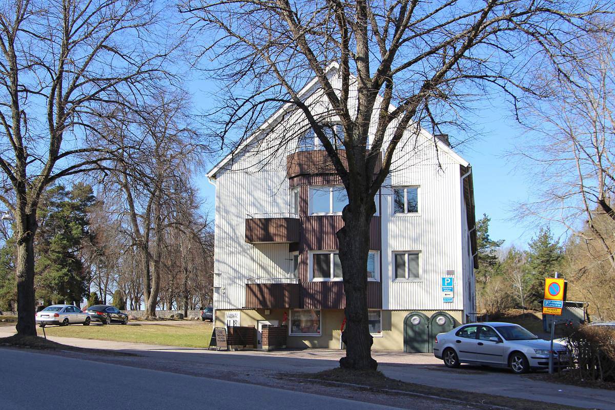 Vingåkersvägen 6