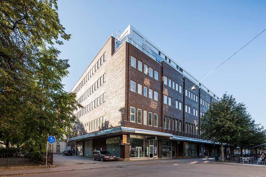 Careliigatan 8, Centrum