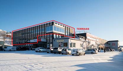 Lokalernas läge på plan 2 och 3, och med terrassen i söderläge Sjögatan 1L