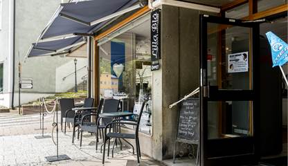 Lilla Blå Café och Restaurang