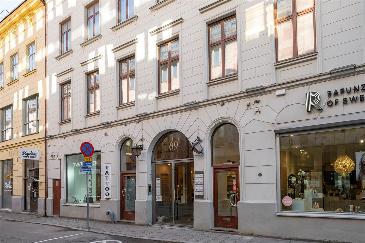 Drottninggatan 69