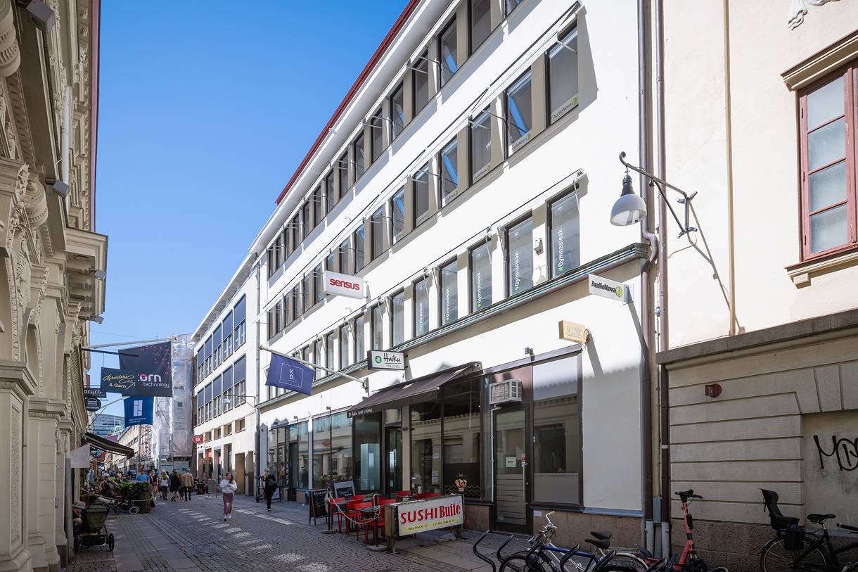 Drottninggatan 30