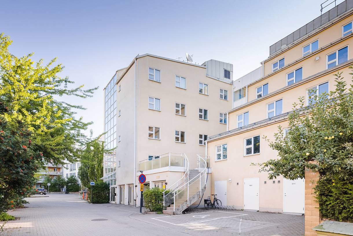 Brovägen 1