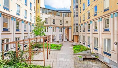 Innergård Klara Norra Kyrkogata 31