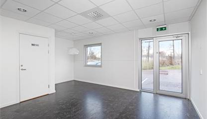 Entré Västerleden 60