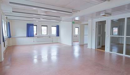 Frihamnsallén 8