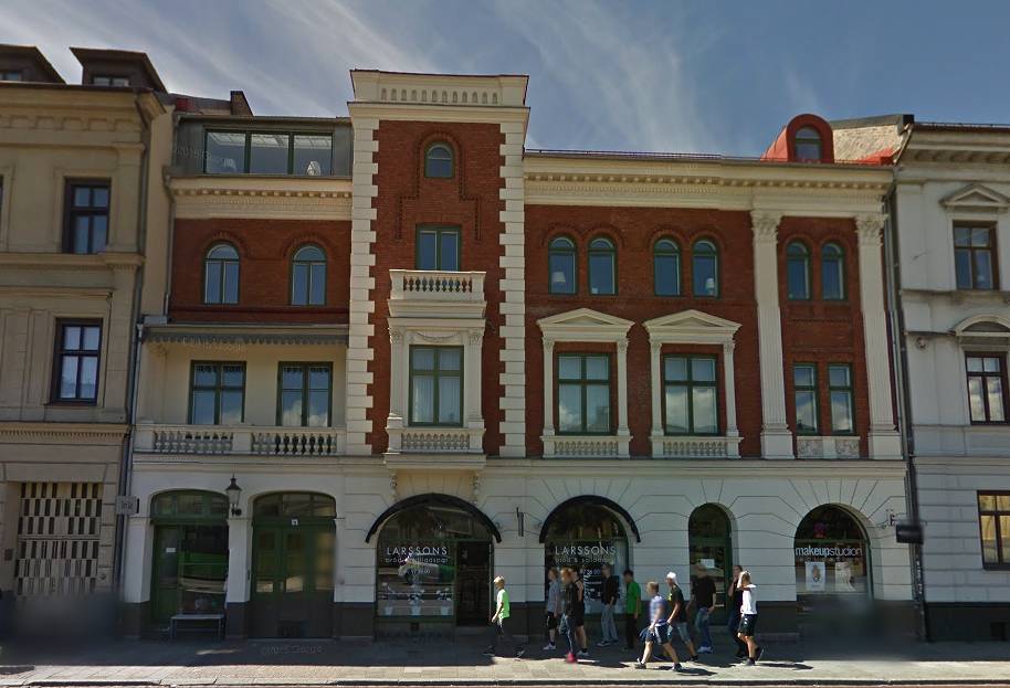 Amiralsgatan 9, Centrum