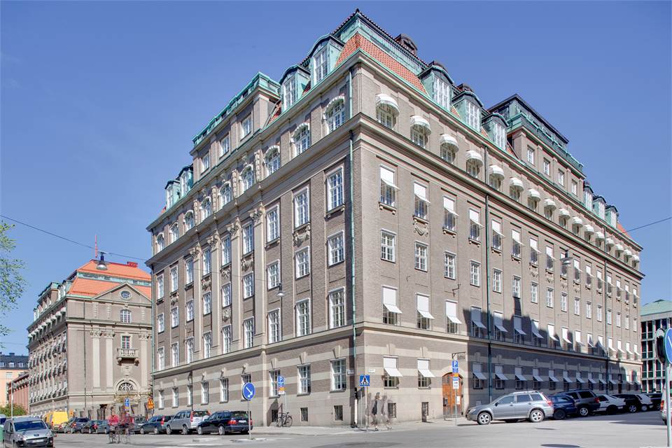 Fastigheten från 1914 på Östermalmsgatan 87.