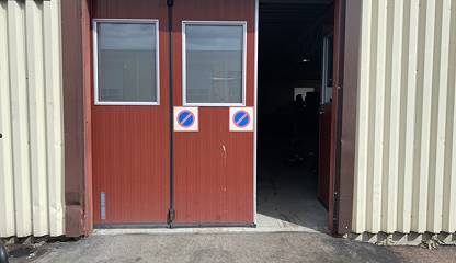 Port utvändigt Västermalmsvägen 10