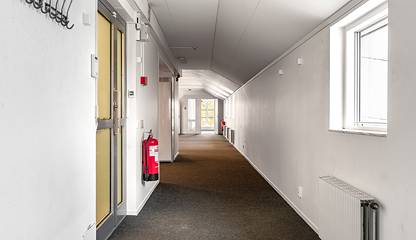Entré Skolgången 18, 20