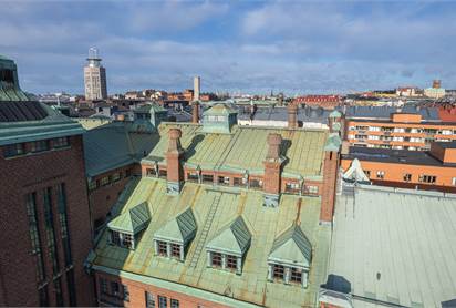 Fin takvåning med utsikt över taken på Södermalm