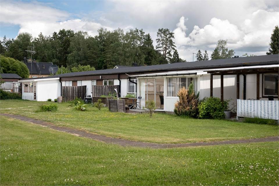 Harakers byv 9-15 & Prästgård, Västerås