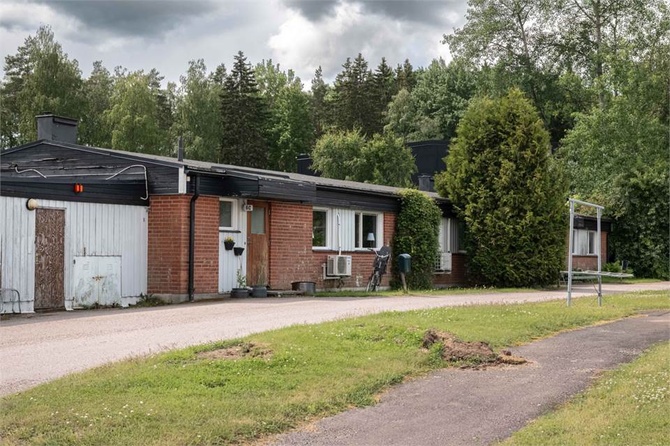 Harakers byv 9-15 & Prästgård, Västerås