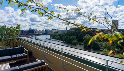 Bonnierhuset terrass Torsgatan 21