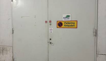 Ingång till lokalen Fågelviksvägen 9