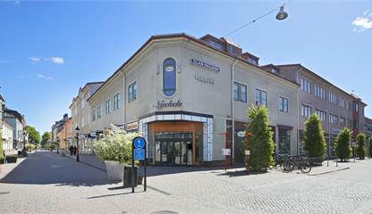 På andra plan i den här fastigheten finns lokalen Brunnsgatan 36