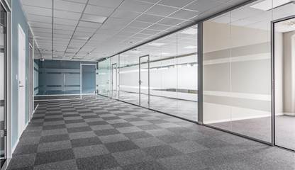 Ljus lokal med glaspartier Storsätragränd 5