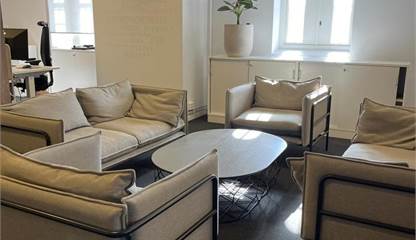 Härligt ljusinsläpp Östra Skeppsbron 1