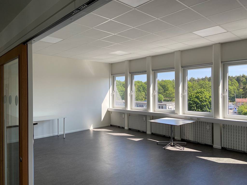 Linta gårdsväg 5, Riksby