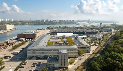 Entréområde Tullvaktsvägen 9