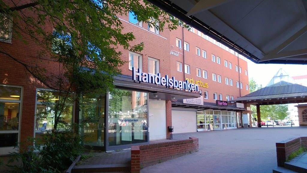 Aniaraplatsen 4-6, Sollentuna Centrum