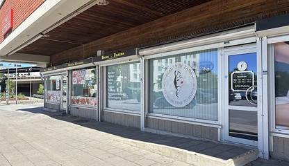 Befintligt utseende Skyltfönster Bredängstorget 32