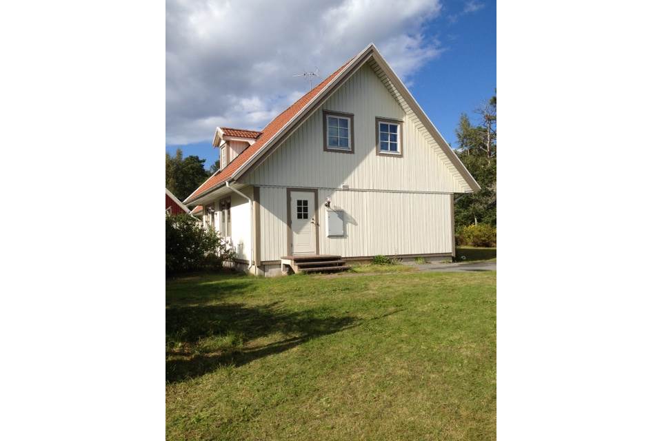 Nedre brunnsvägen 24, Ronneby