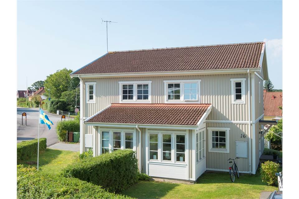 Nedre brunnsvägen 24, Ronneby