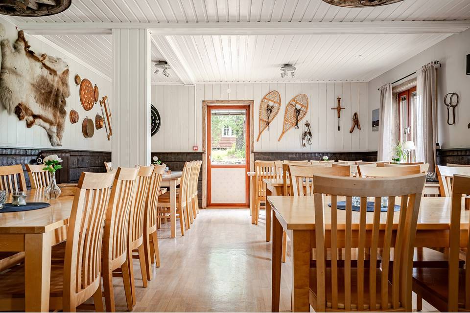 Limedsforsen 139 &141 (Skiers, Lima