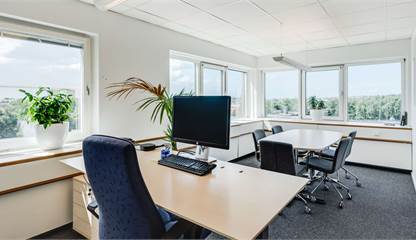 Kontor La Cours gata 4