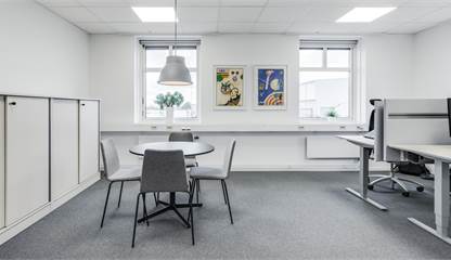 Kontorsrum Strandbadsvägen 13