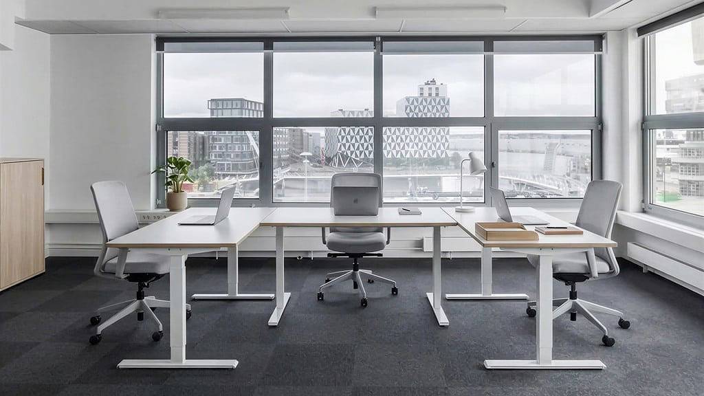 Järnvägsgatan 18, Centrum