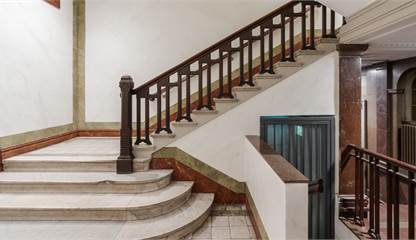 Trapphus Järnvägsgatan 7