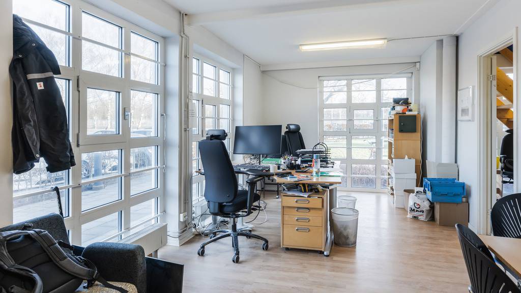 La Cours gata 6, Södra