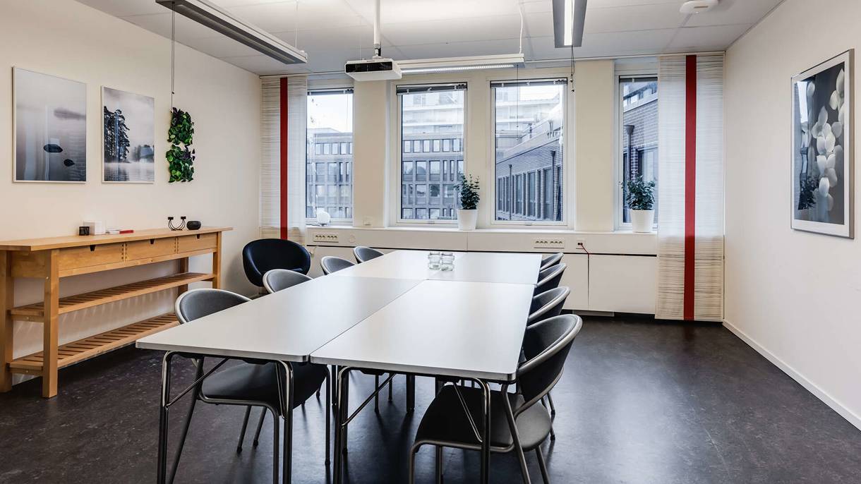 Järnvägsgatan 35, Centrum