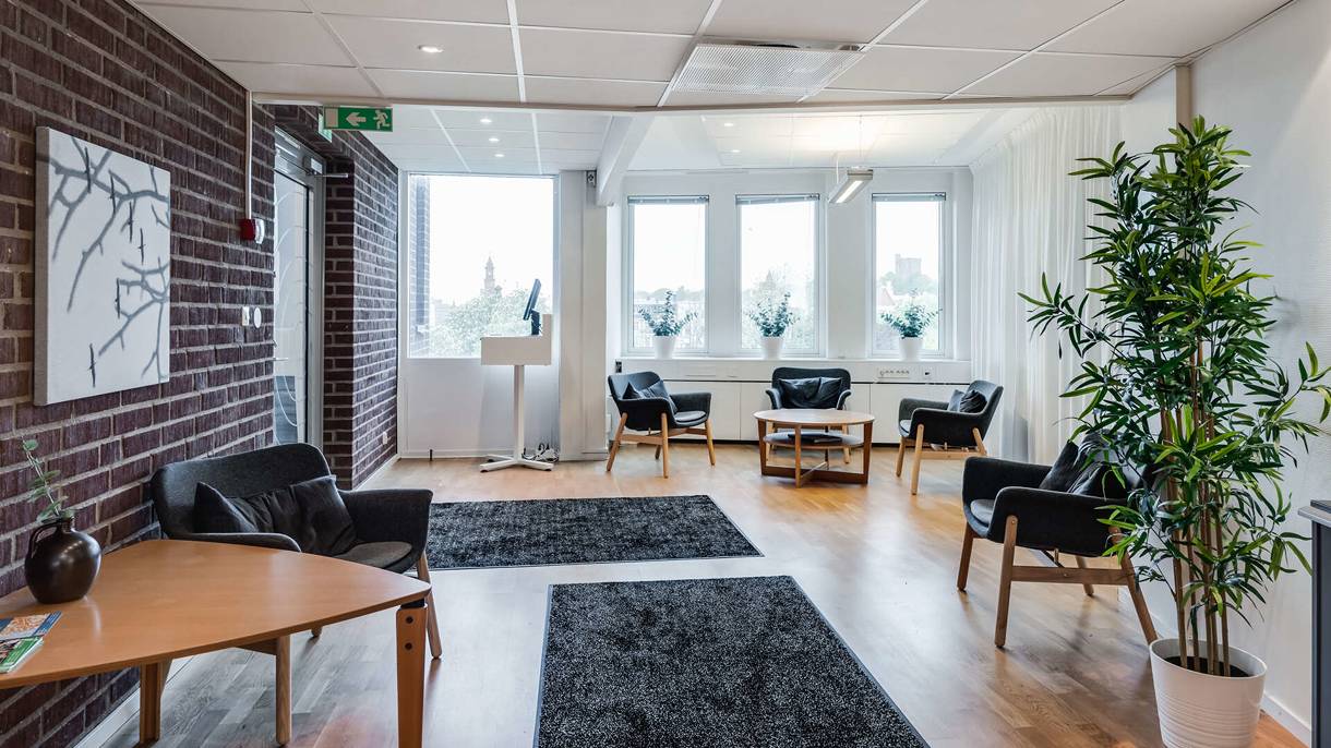 Järnvägsgatan 35, Centrum