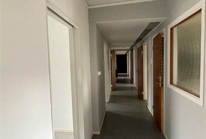Korridoren sett från entré/hall.