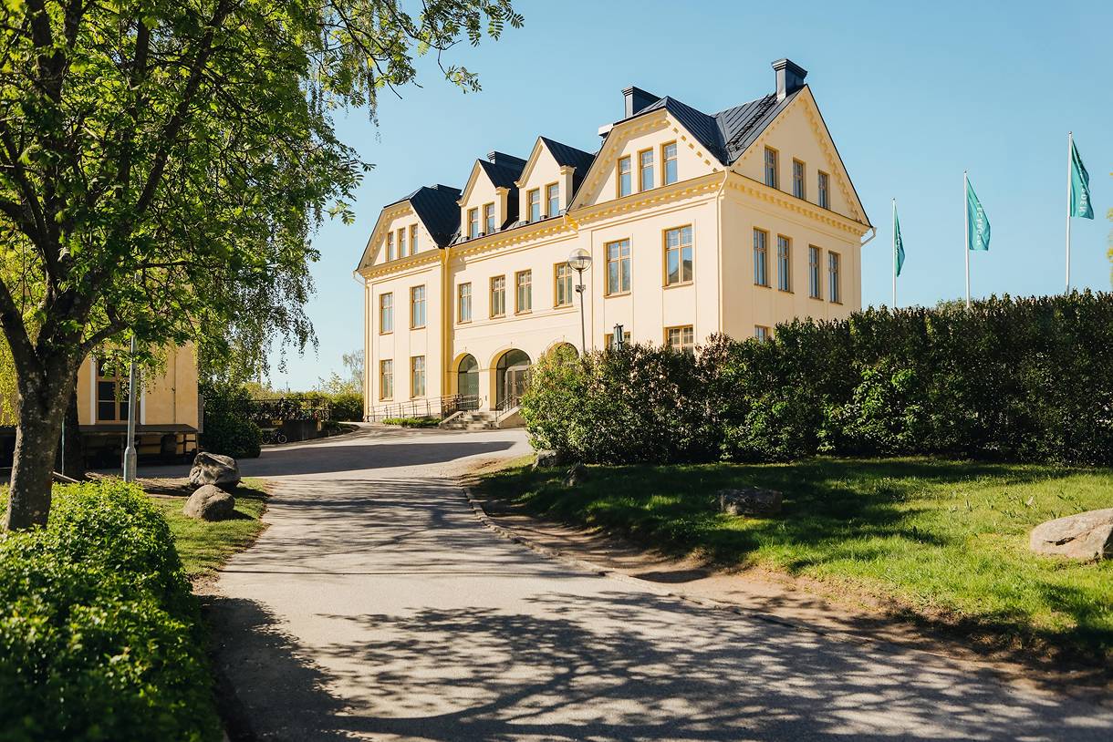 Åldermansvägen 1, Hagalund