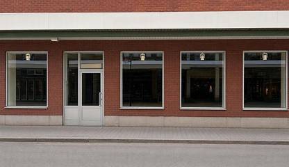 Butiksentré samt skyltfönster mot Kyrkgatan Kyrkogatan 20