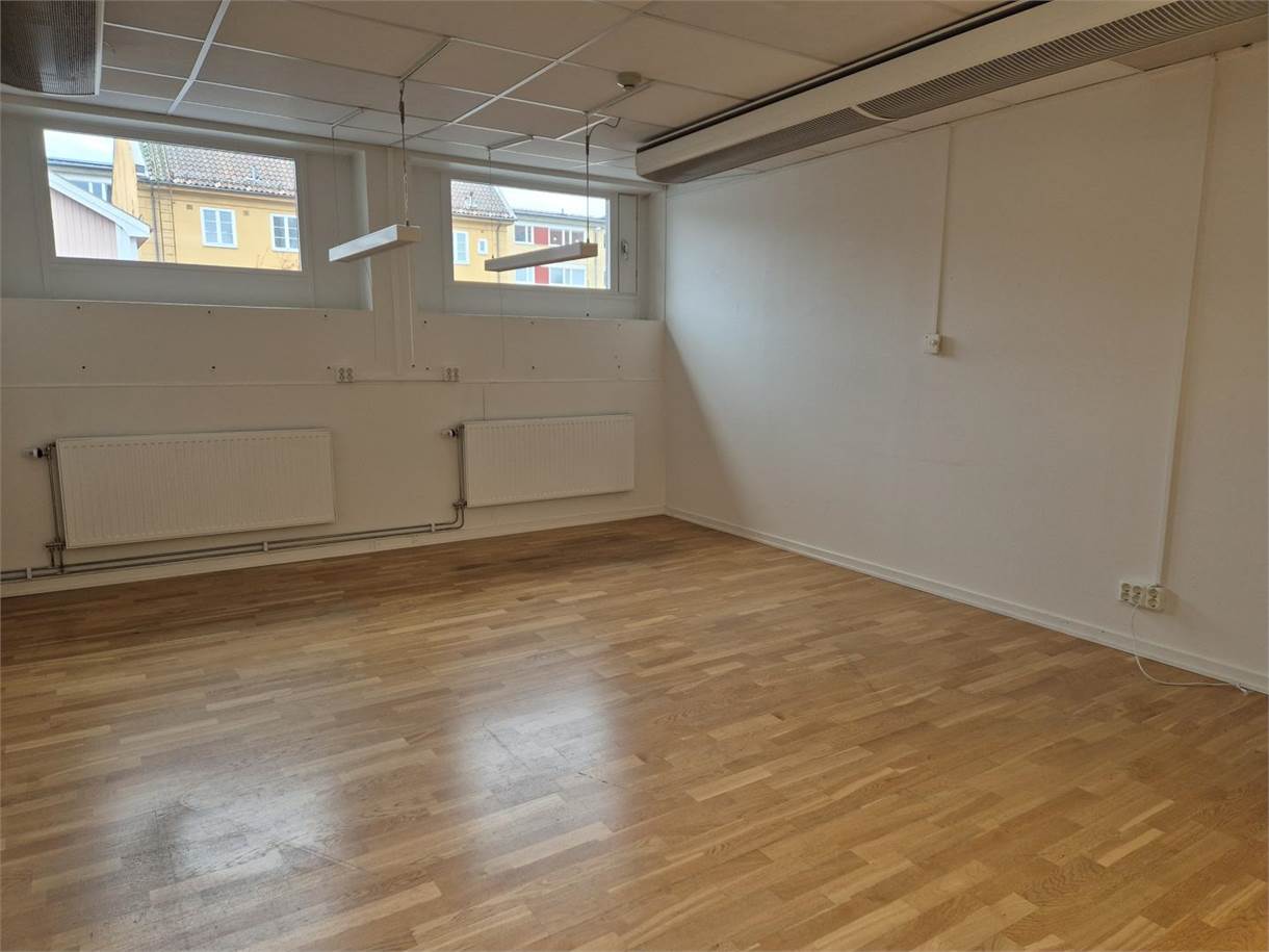 Engelbrektsgatan 25, Centrum