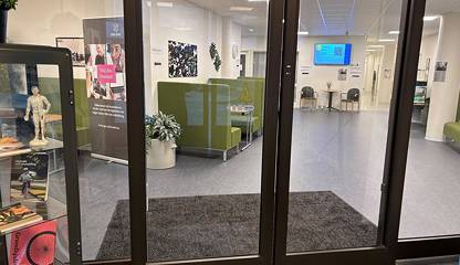 Entré Målaregatan 13