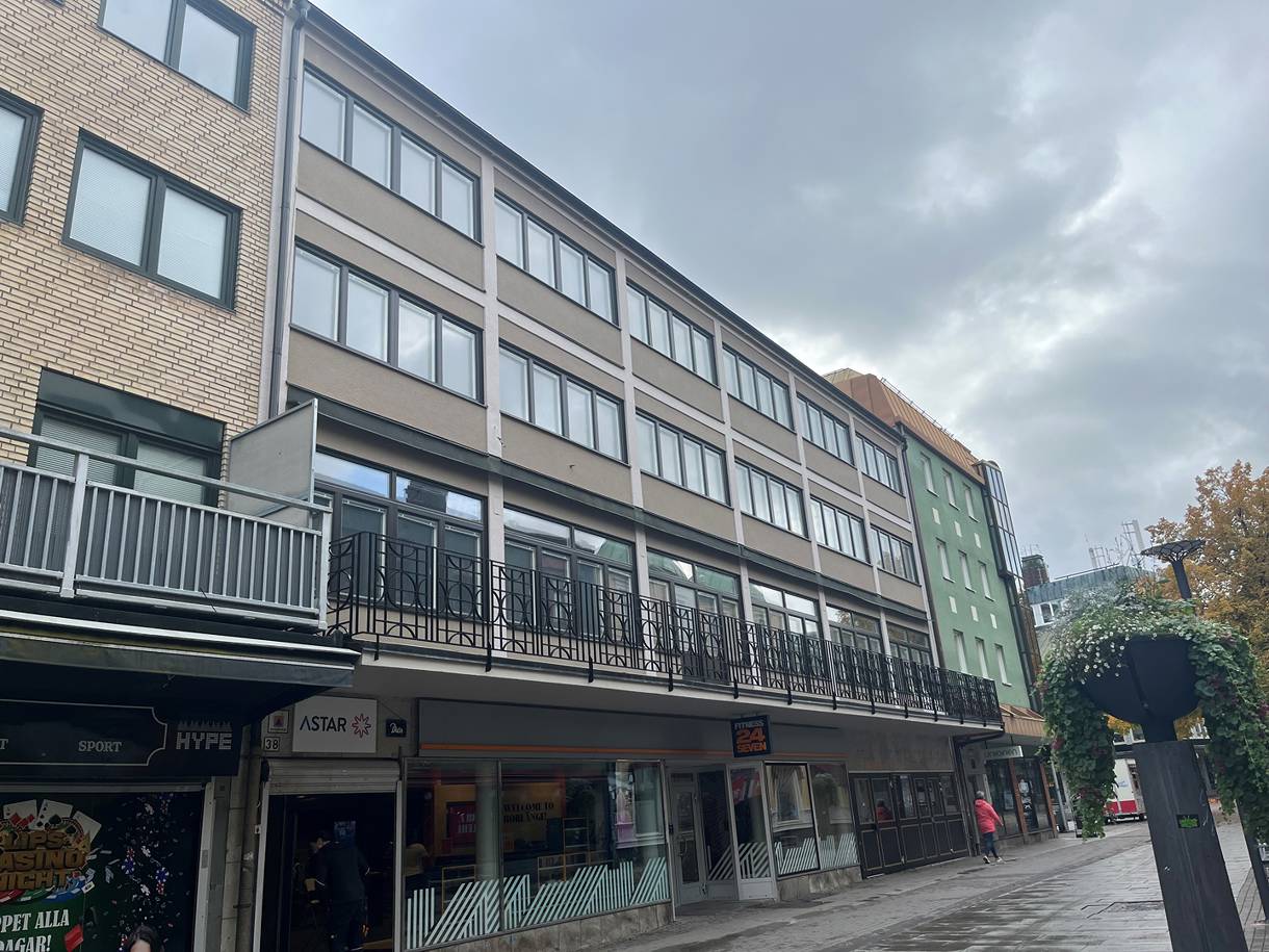 Borganäsvägen 38, Centrum