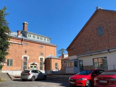 Sveagränd 1, Centrum