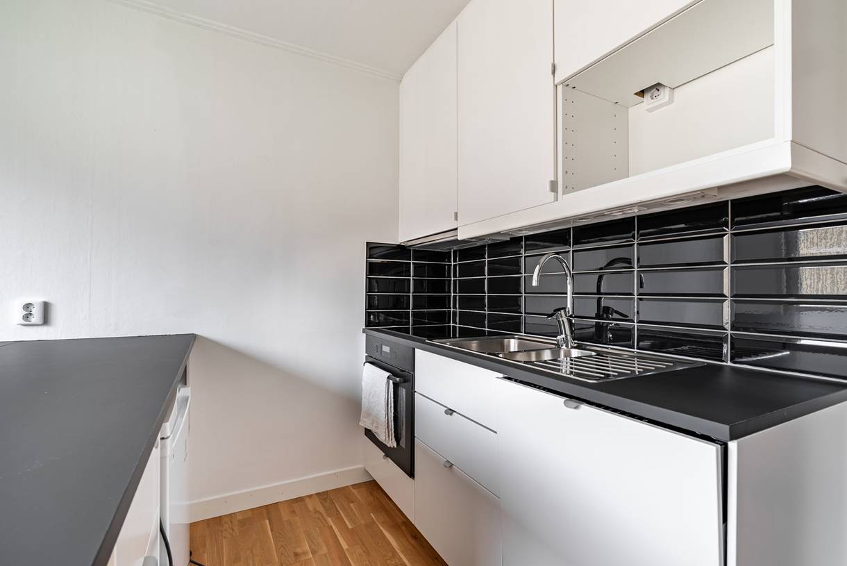 Överstan, Överstan