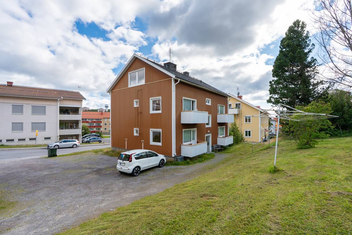 Överstan, Överstan