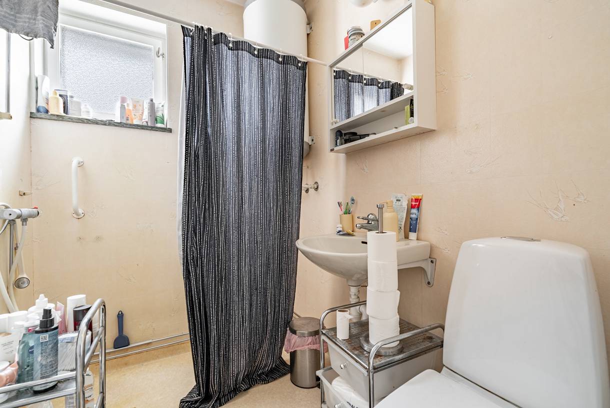 Överstan, Överstan