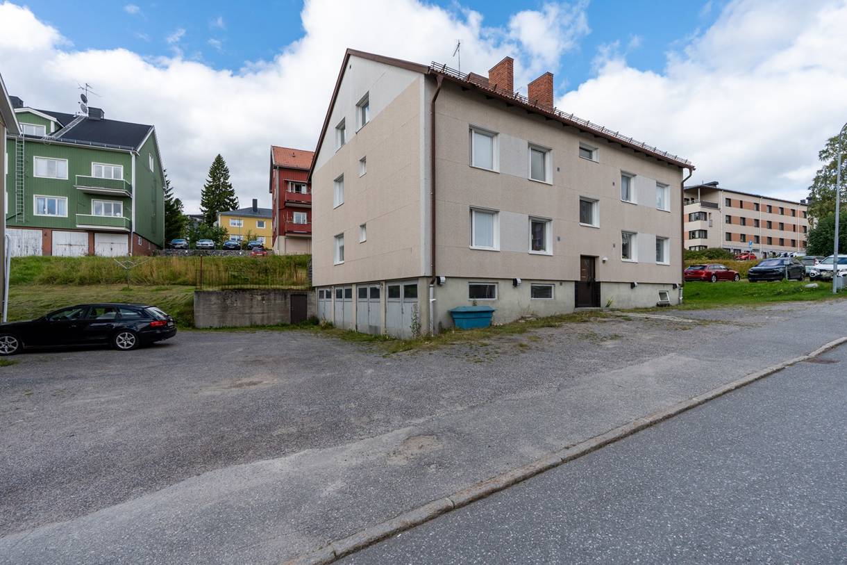 Överstan, Överstan