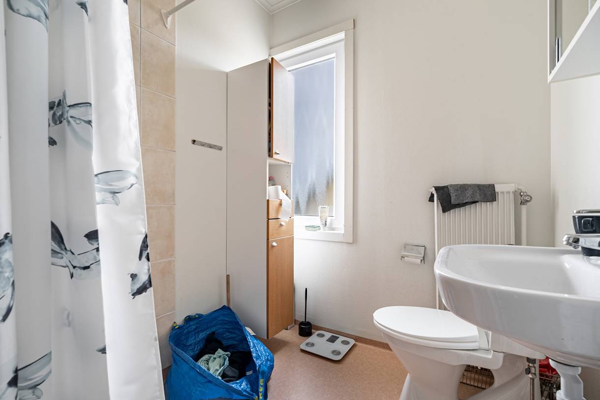 Överstan, Överstan