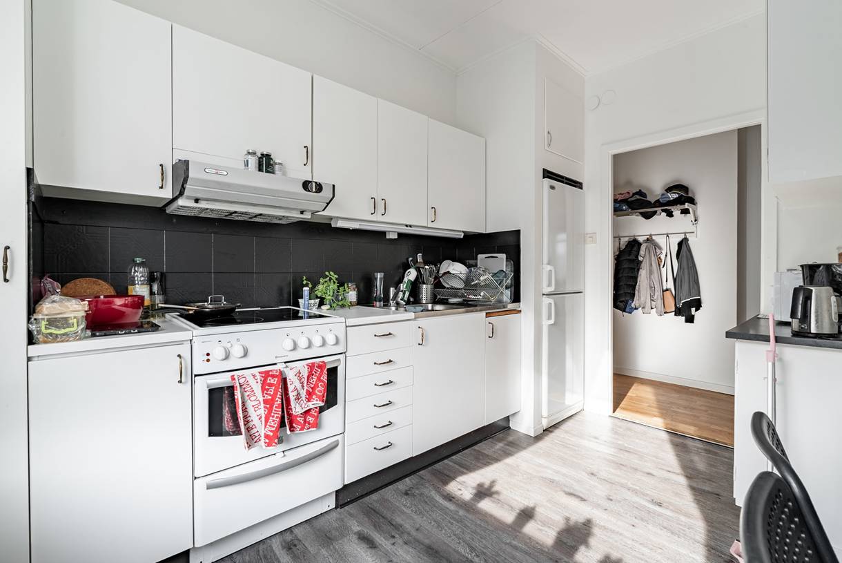 Överstan, Överstan